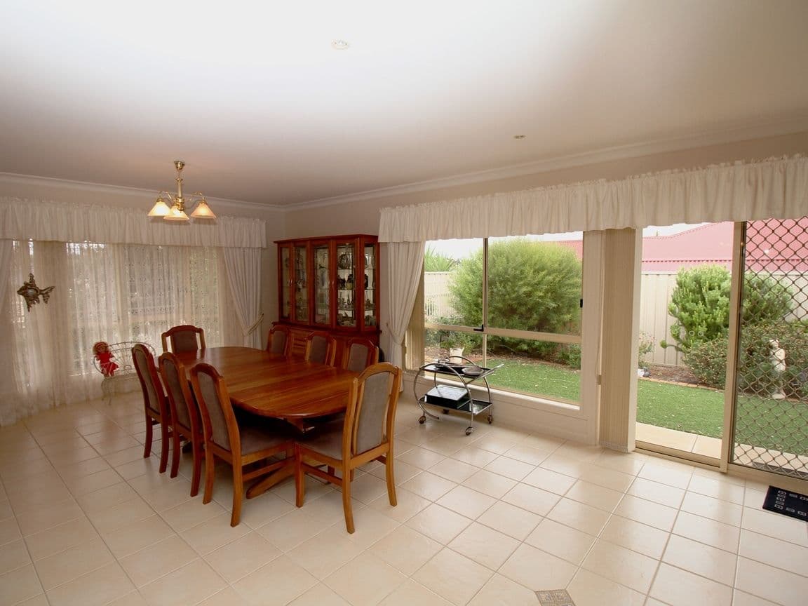 15 Schaefer Drive, Loxton SA 5333, Loxton - Thumbnail 5