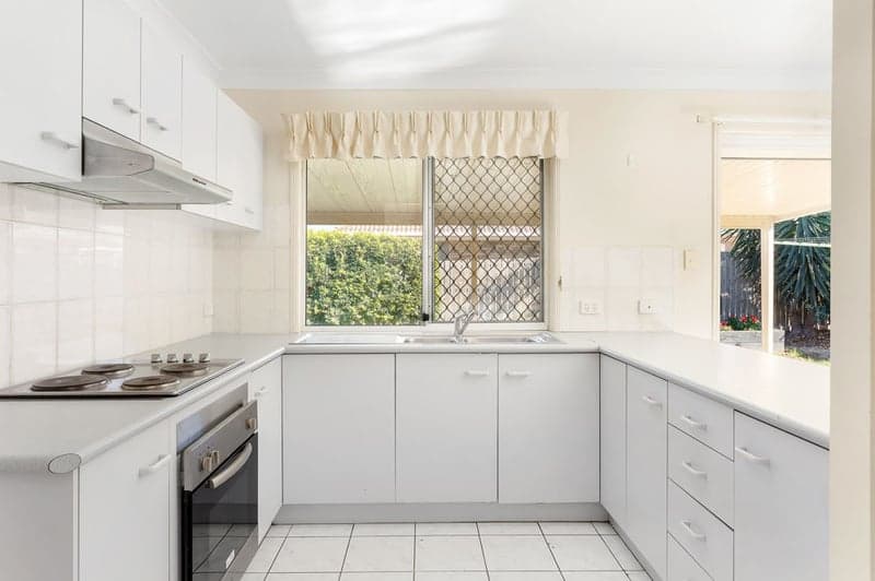 11 Lyrebird Close, Taigum - Thumbnail 2