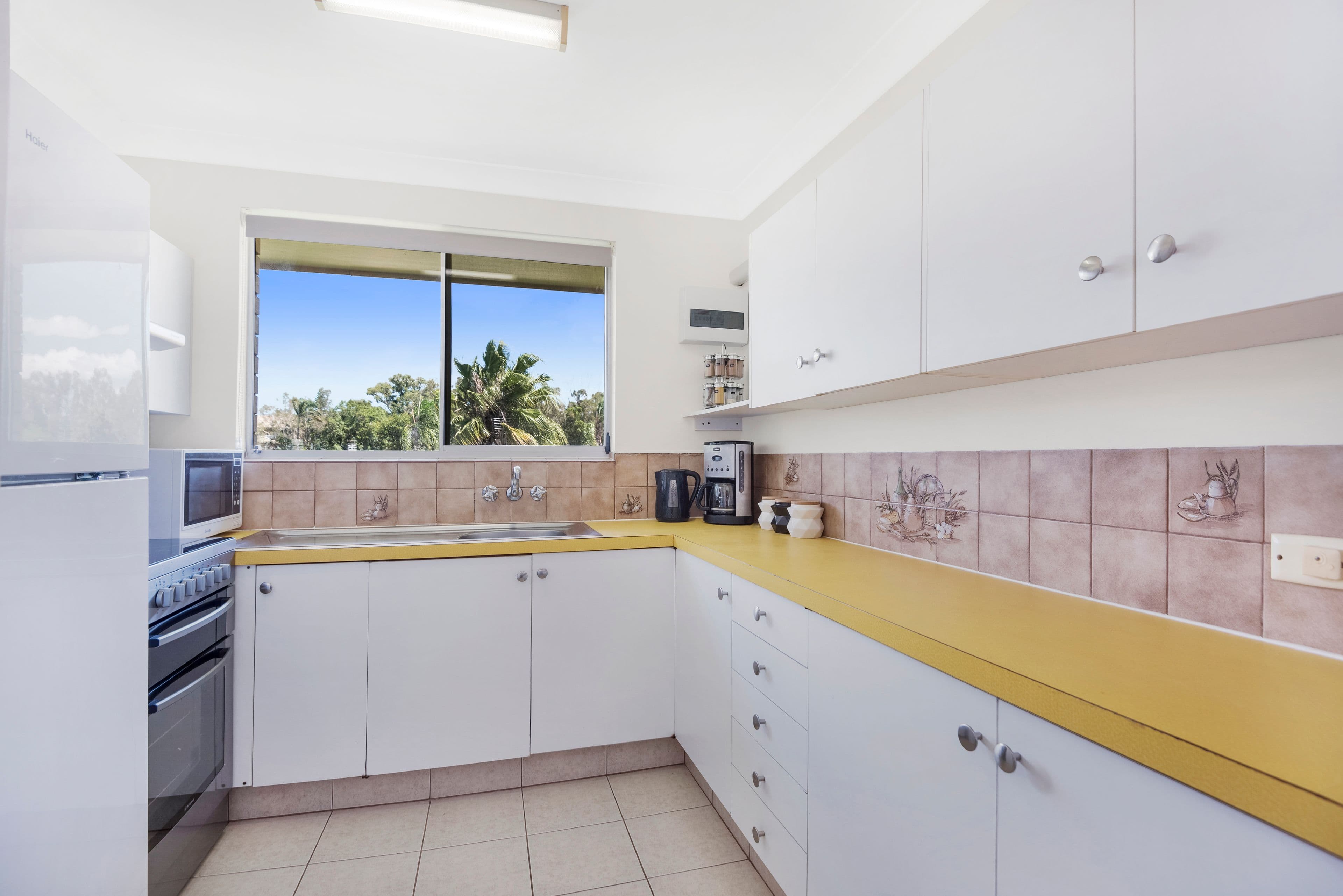 16 Honeysuckle Street, Tweed Heads West NSW 2485, Tweed Heads West - Thumbnail 5
