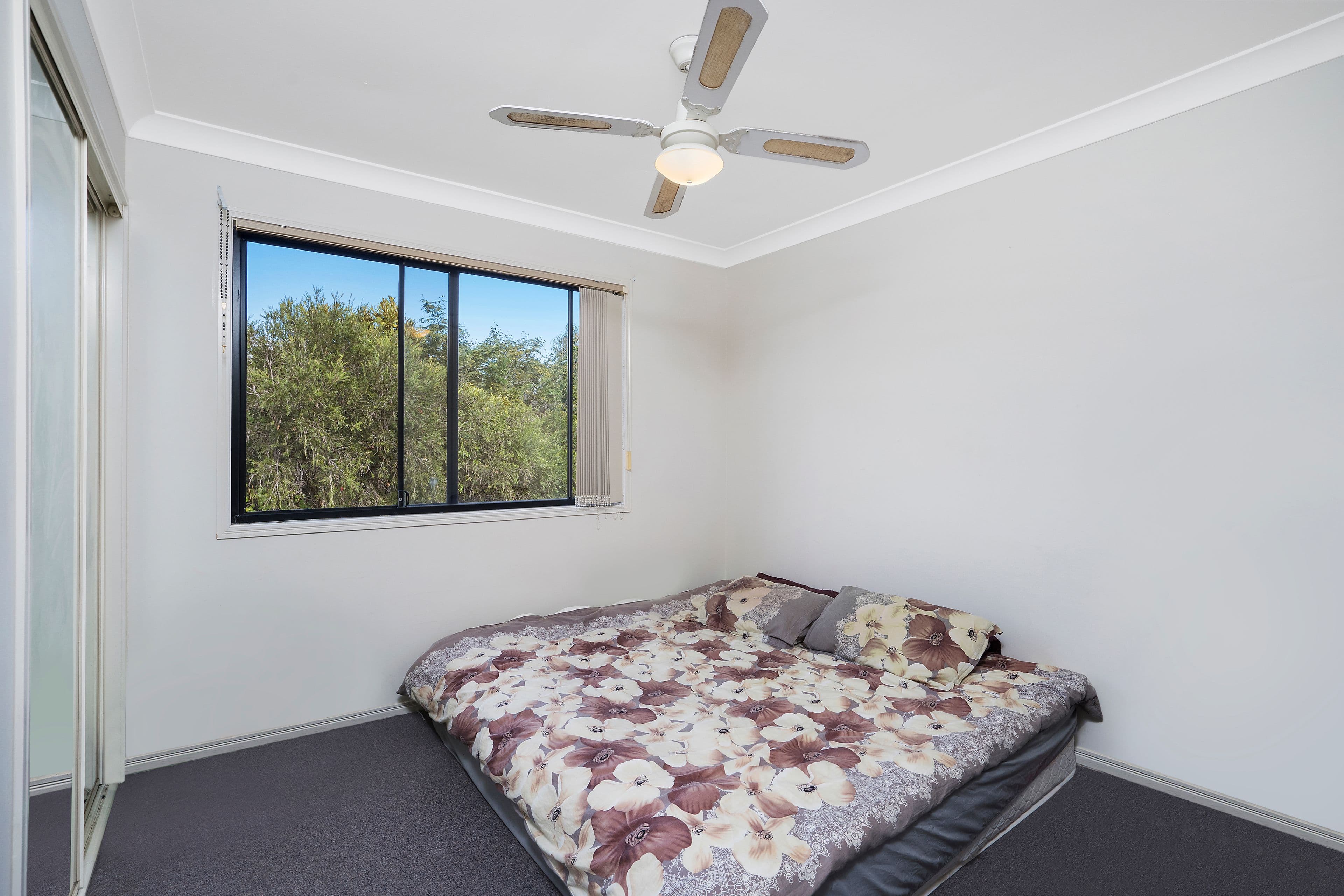 74 UNIVERSAL Street, Pacific Pines QLD 4211, Pacific Pines - Thumbnail 4