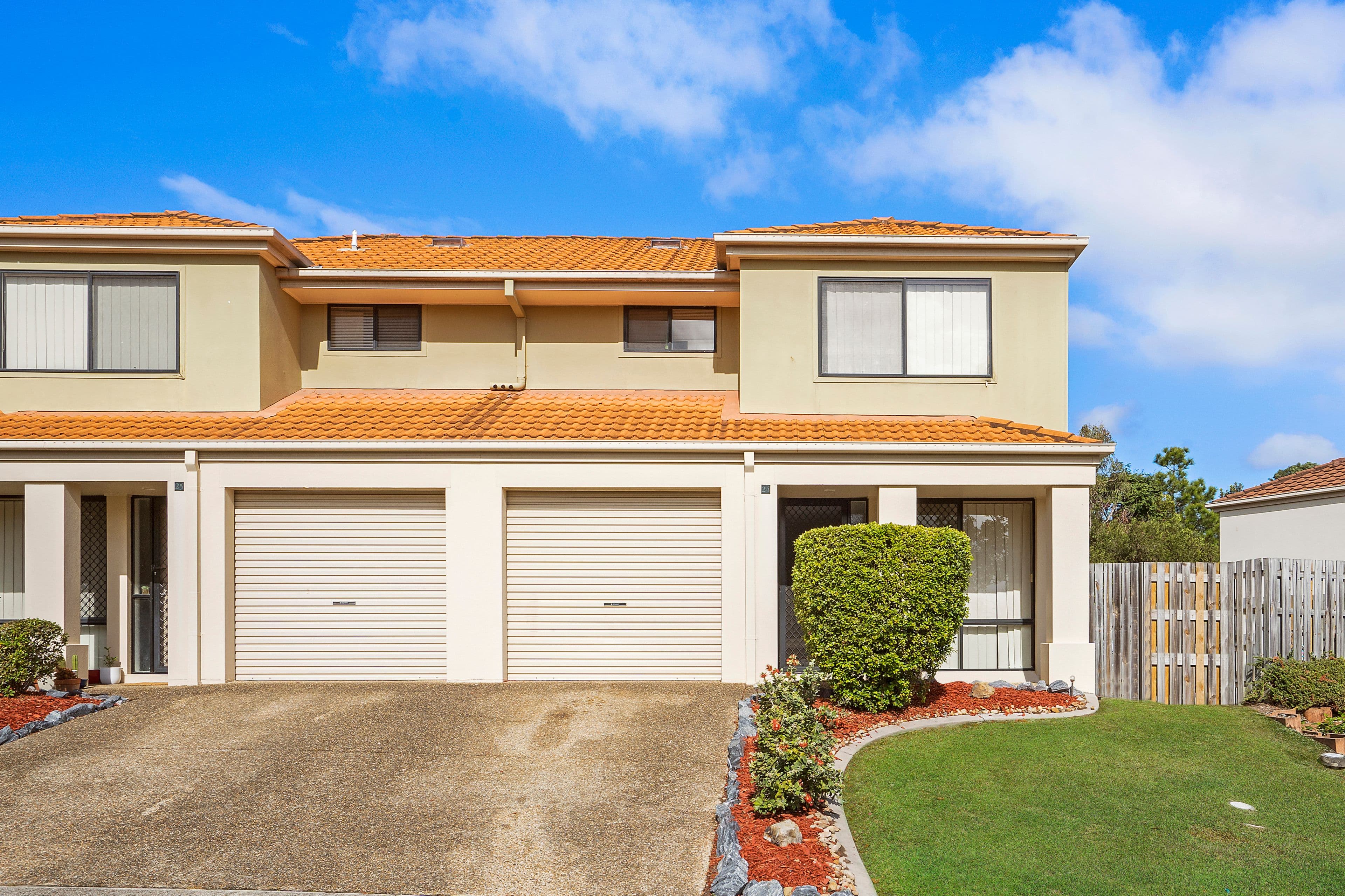 74 UNIVERSAL Street, Pacific Pines QLD 4211, Pacific Pines - Thumbnail 6