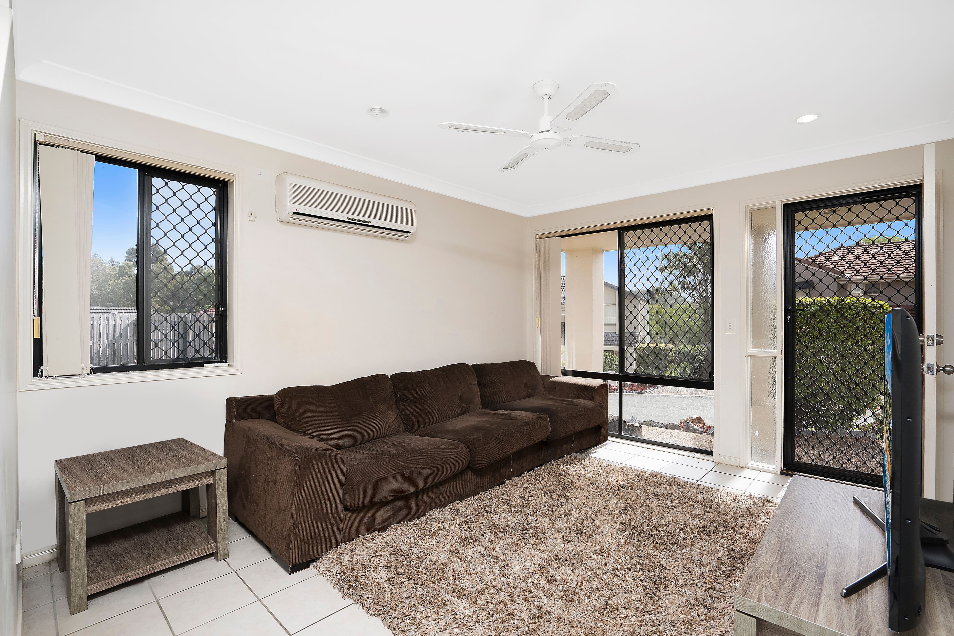 74 UNIVERSAL Street, Pacific Pines QLD 4211, Pacific Pines - Thumbnail 7