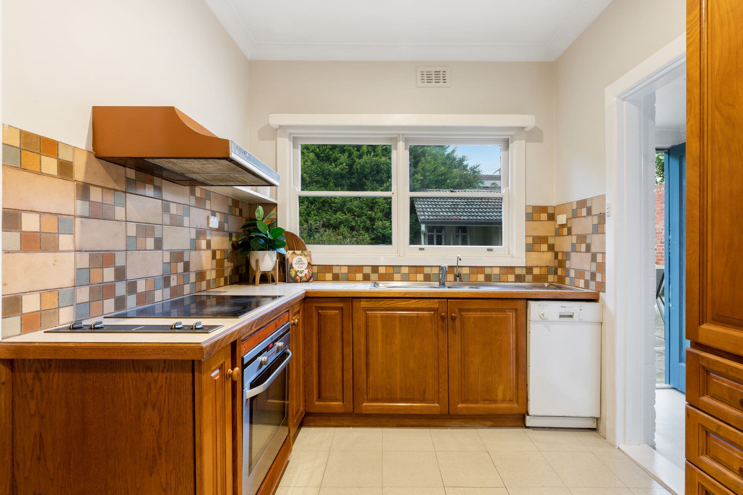 4 Jones Crescent, Rosanna VIC 3084, Rosanna - Thumbnail 4
