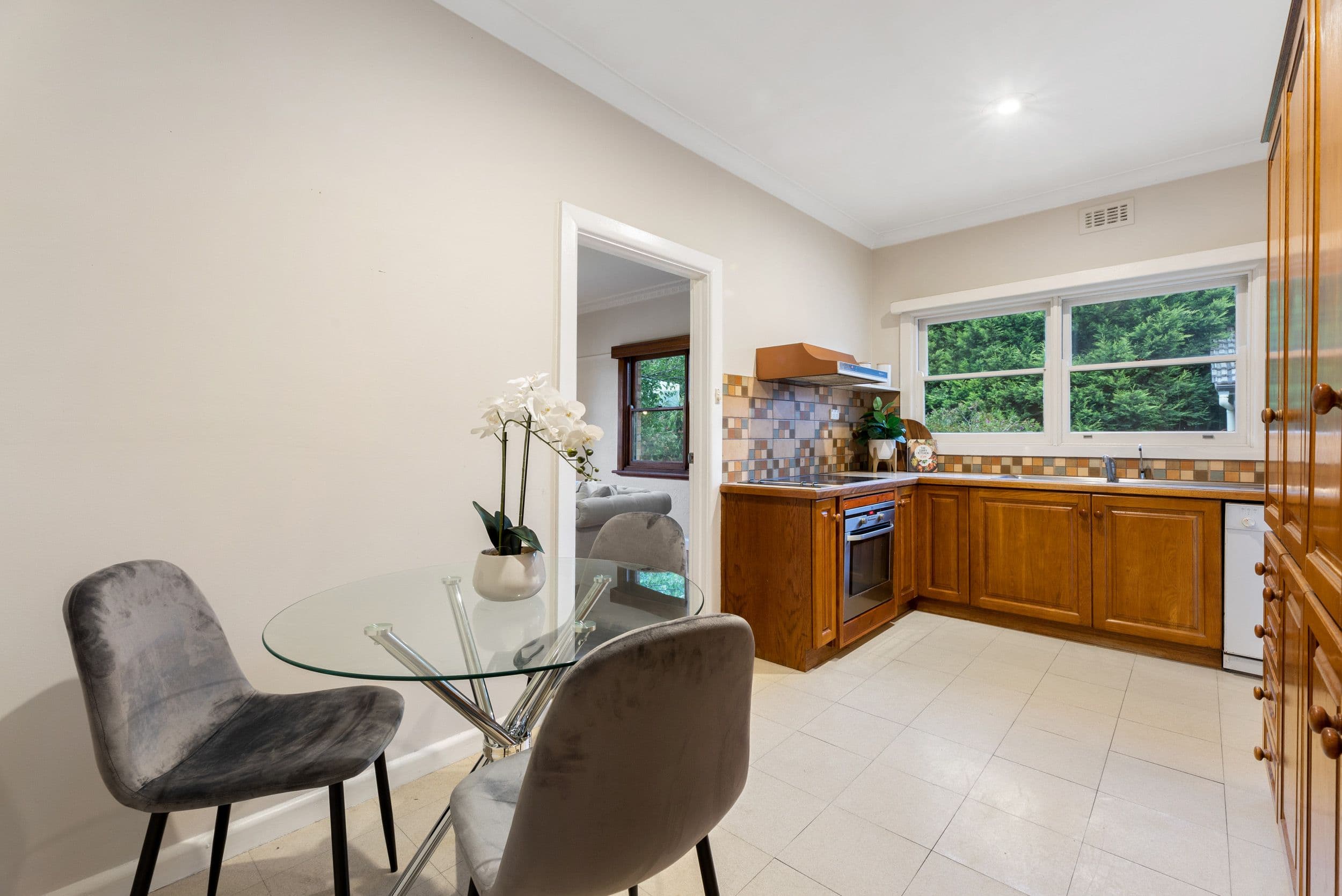 4 Jones Crescent, Rosanna VIC 3084, Rosanna - Thumbnail 5