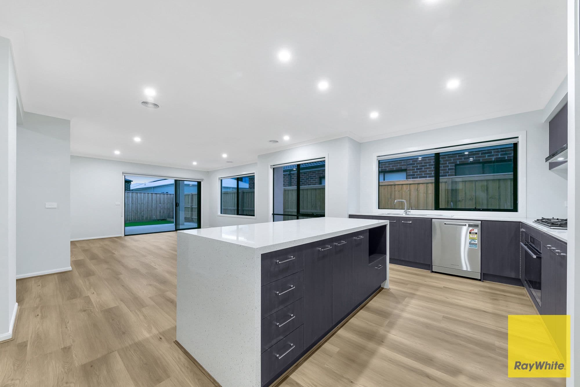 13 Webber Street, Tarneit VIC 3029, Tarneit - Thumbnail 7