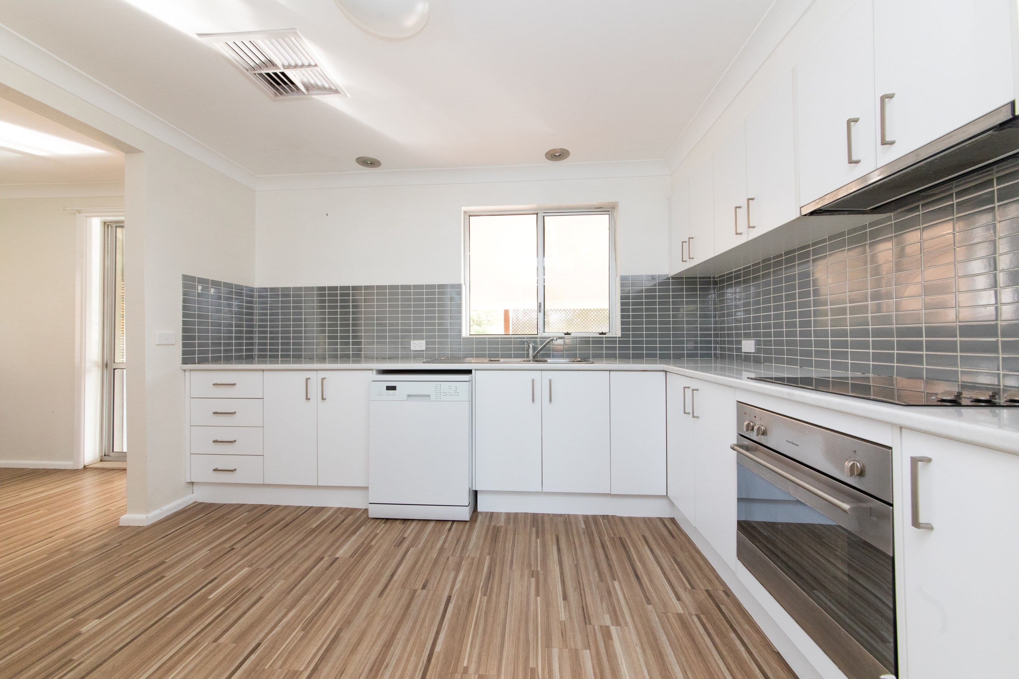 32 Fairview Street, Dubbo NSW 2830, Dubbo - Thumbnail 2