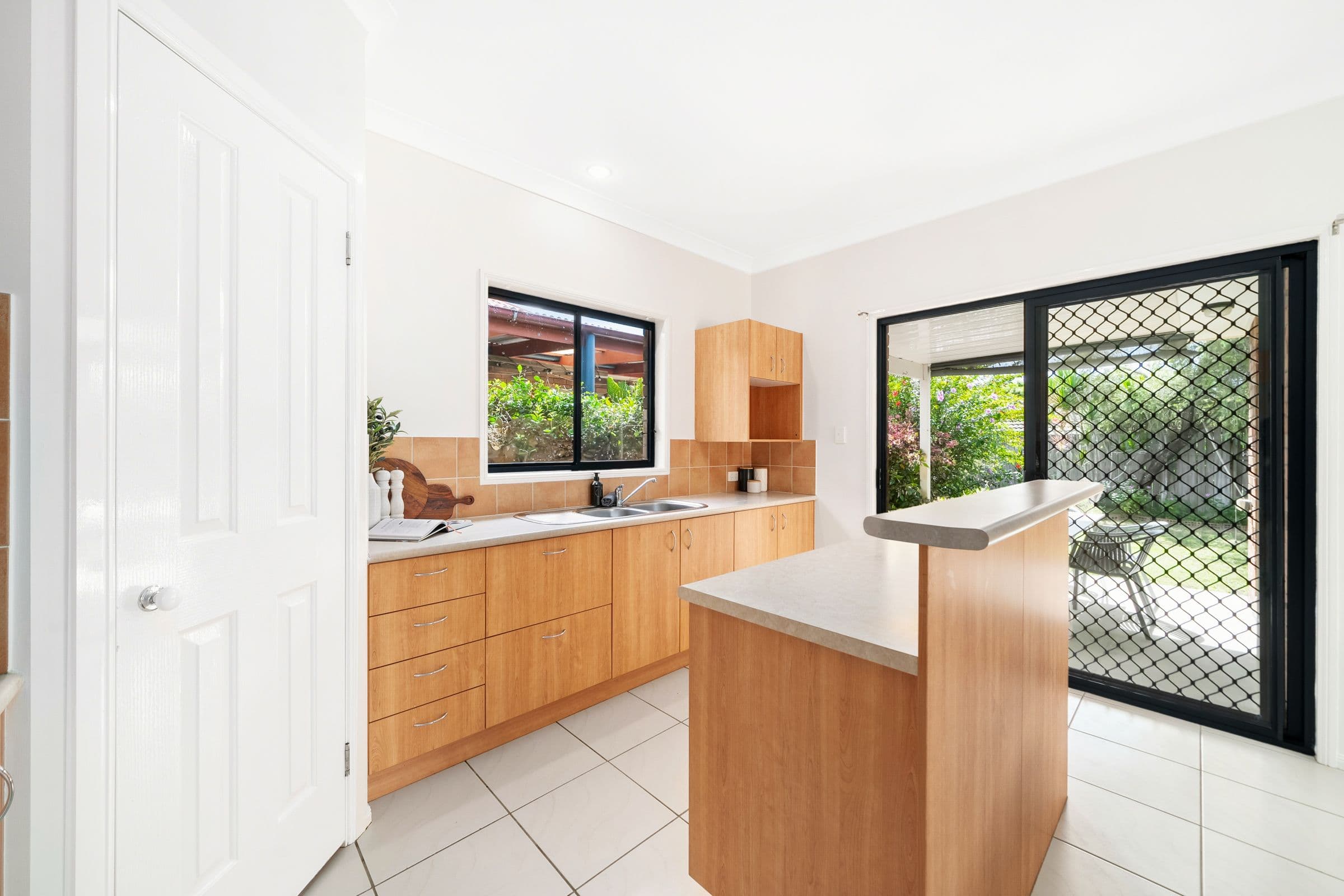 10 Brockman Street, North Lakes QLD 4509, North Lakes - Thumbnail 7