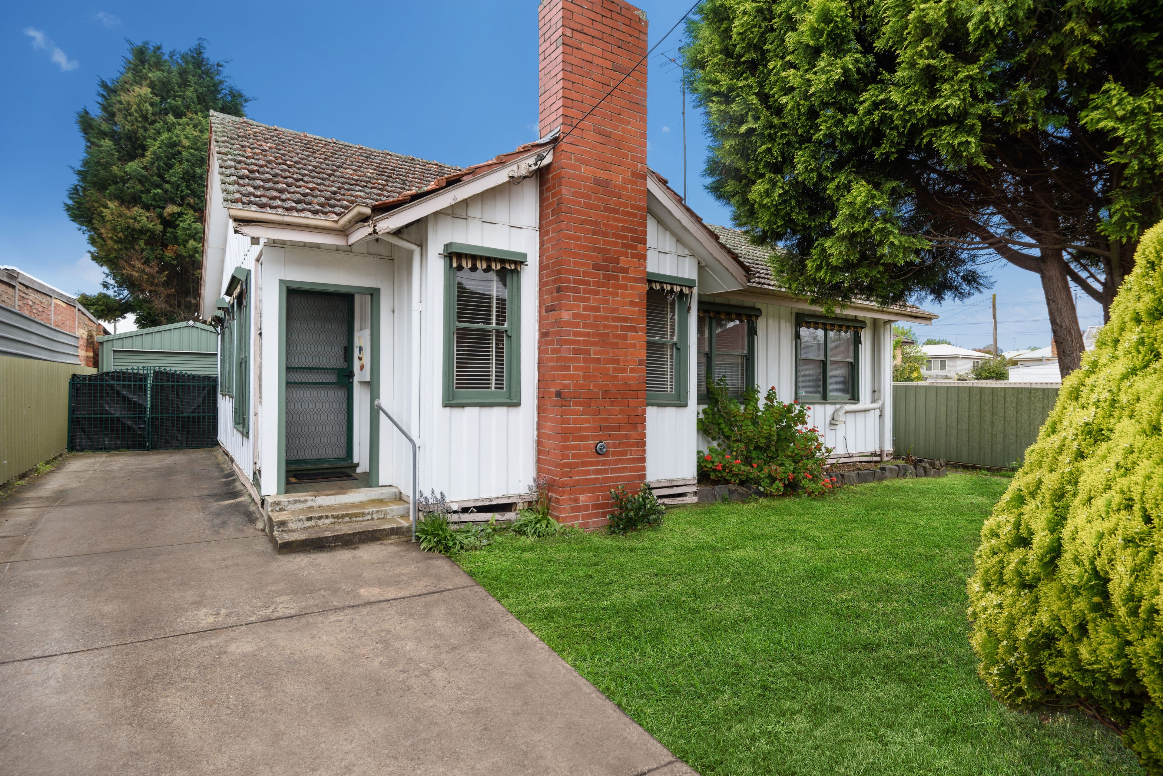 13 Little Dodds Street, Golden Point VIC 3350, Golden Point - Thumbnail 2