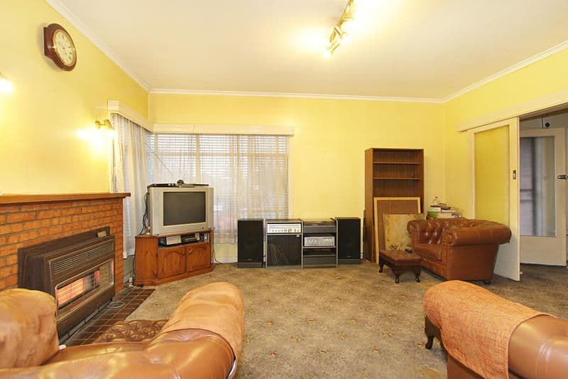 17 Edinburgh Street, BENTLEIGH EAST VIC 3165, Bentleigh East - Thumbnail 3