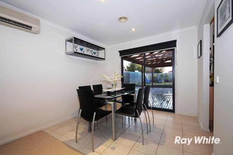 16 Henning Avenue, LYNBROOK VIC 3975, Lynbrook - Thumbnail 6