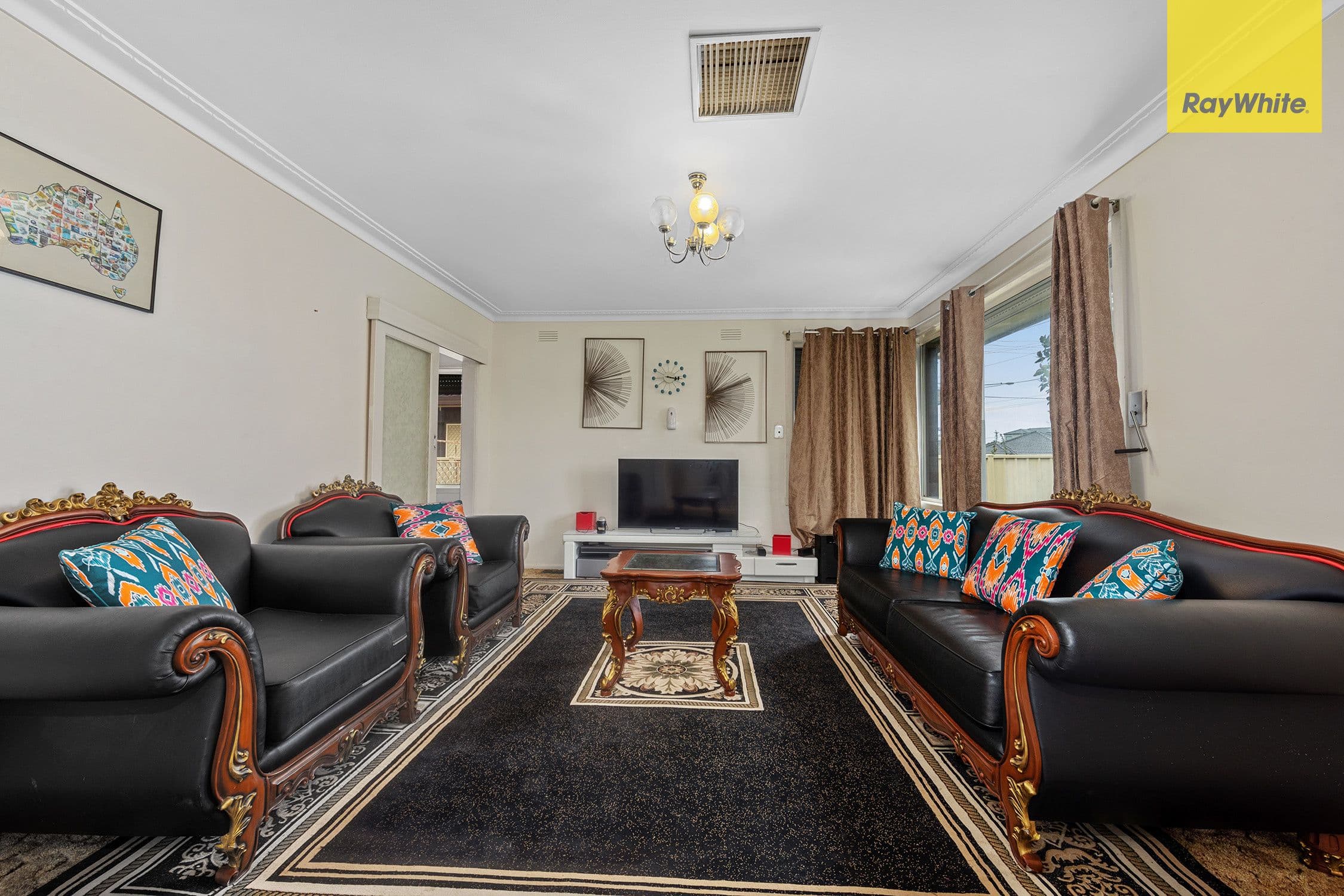 4 Blendon Avenue, St Albans VIC 3021, St Albans - Thumbnail 2