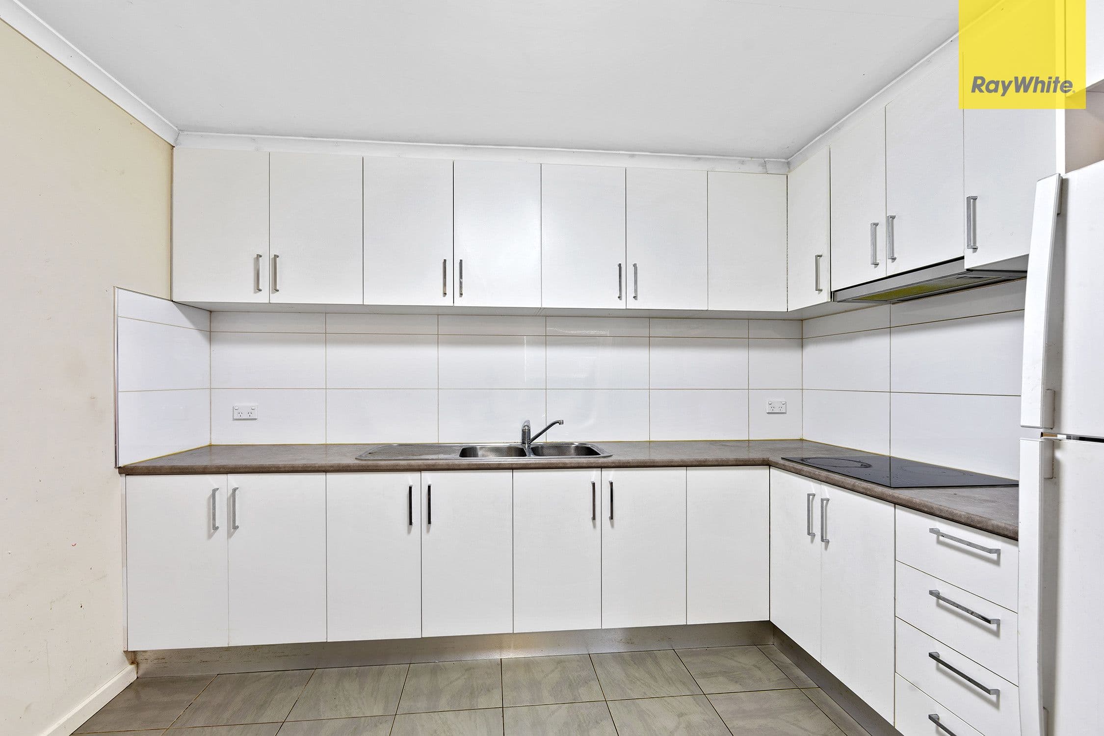 4 Blendon Avenue, St Albans VIC 3021, St Albans - Thumbnail 8