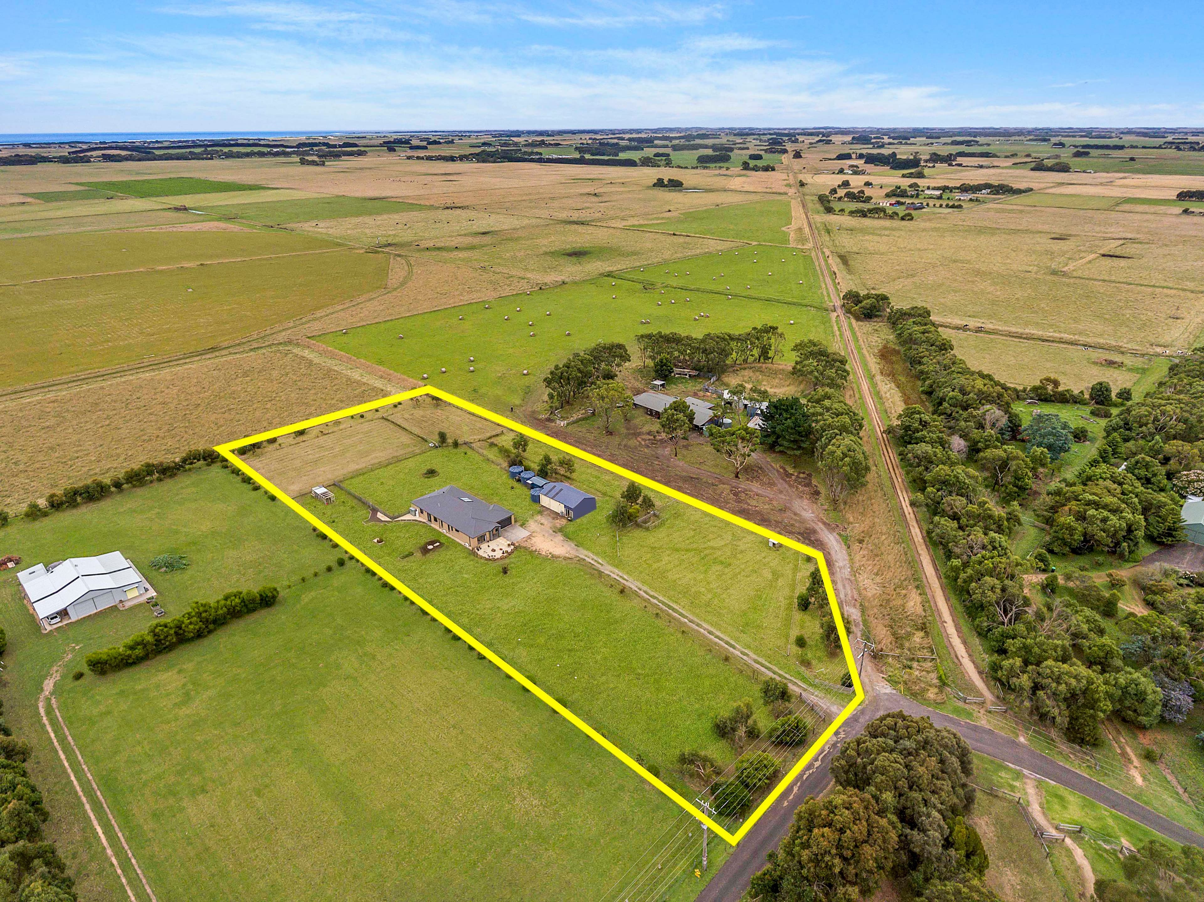 91 Lumsdens Lane, Koroit VIC 3282, Koroit - Thumbnail 2