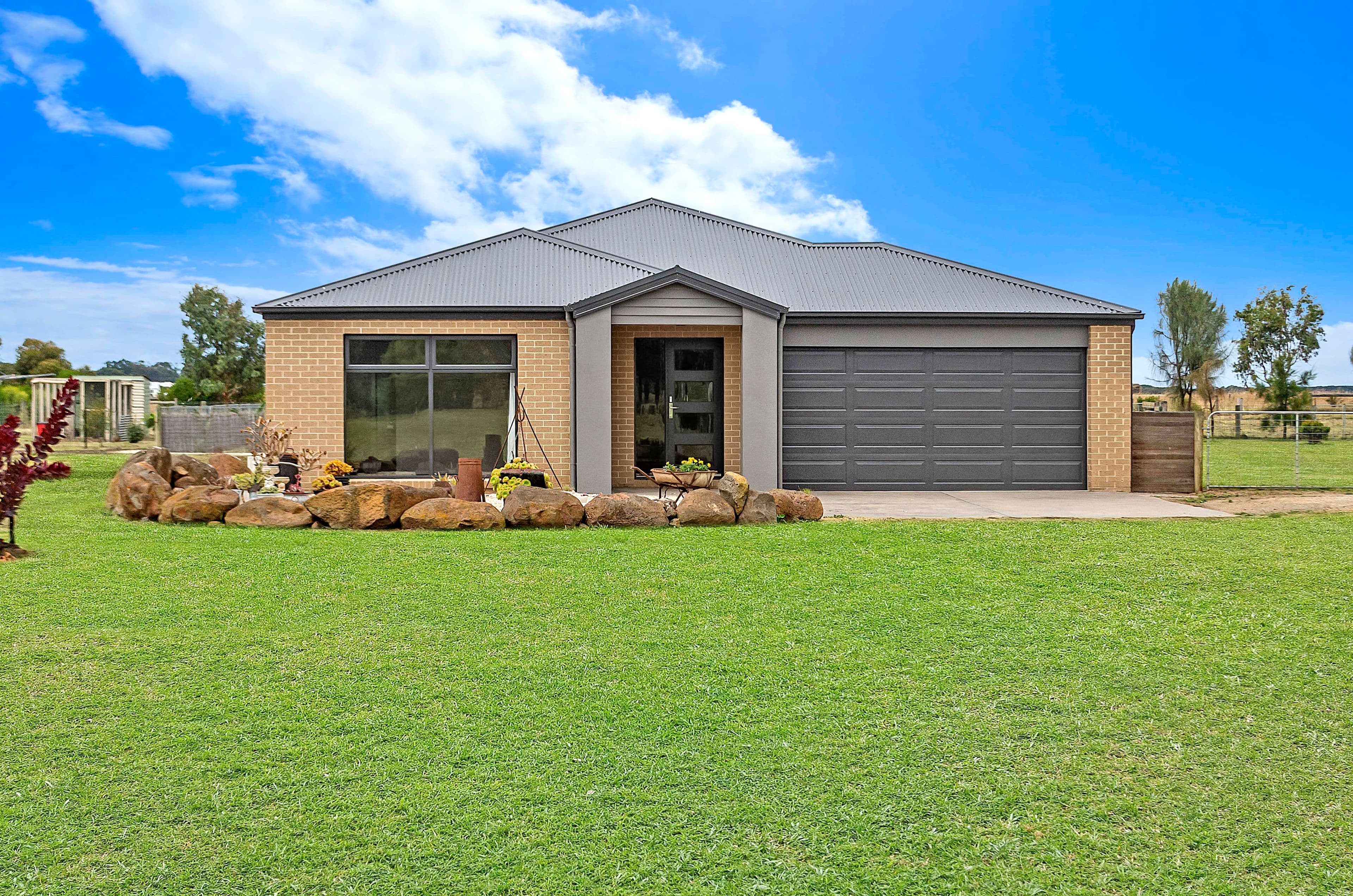 91 Lumsdens Lane, Koroit VIC 3282, Koroit - Thumbnail 3