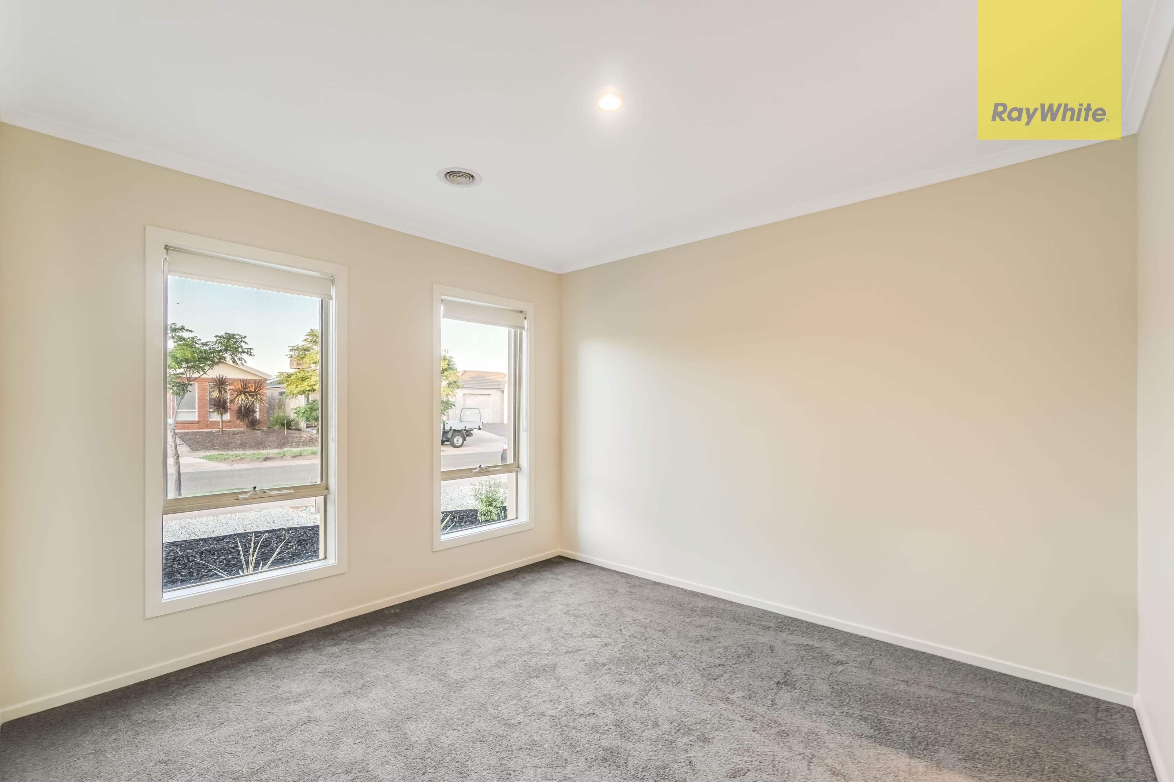 18 Lord Nolan Street, Kurunjang VIC 3337, Kurunjang - Thumbnail 3