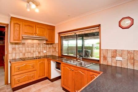 85 Bates Road, LITTLE RIVER VIC 3211, Little River - Thumbnail 3