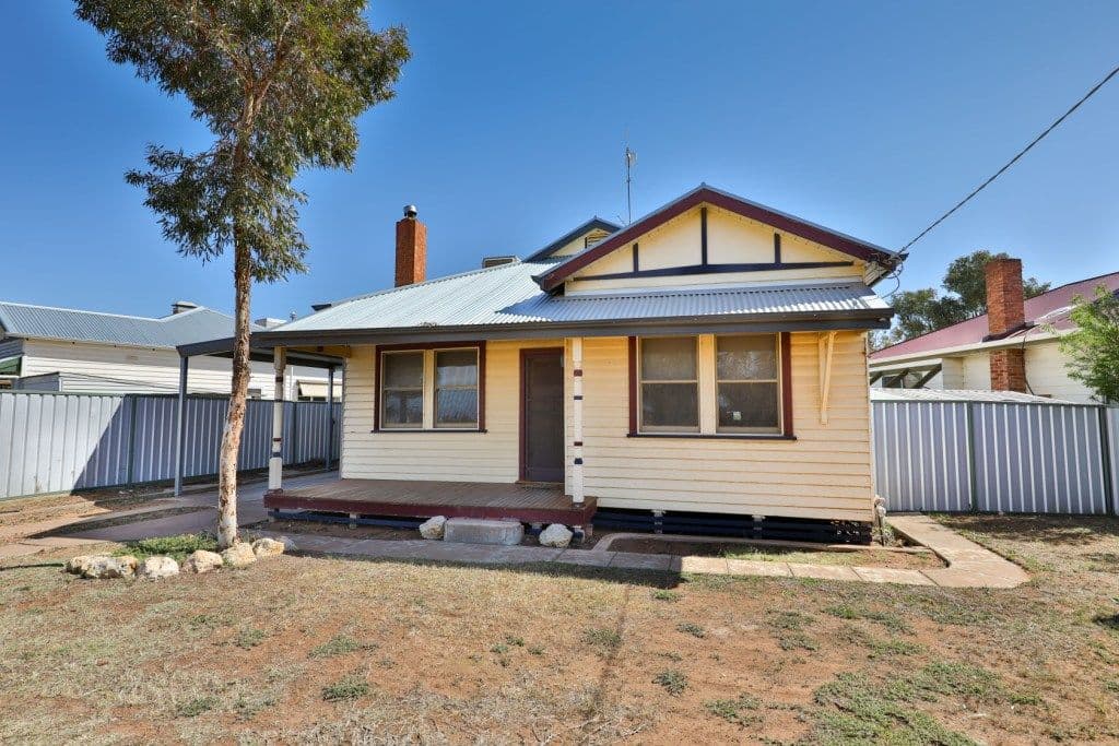 15 Kiewa Avenue, Red Cliffs VIC 3496, Red Cliffs - Thumbnail 2