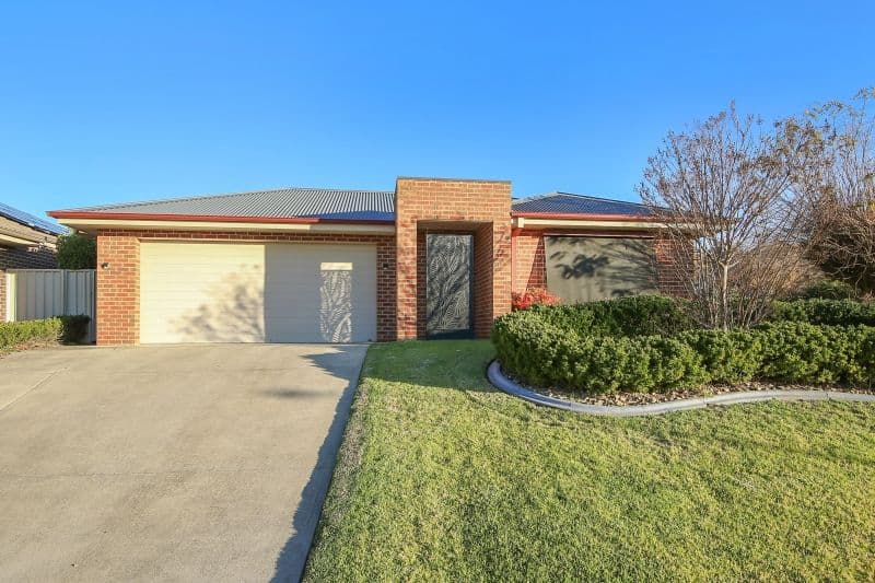 6 Coopers Road, West Wodonga VIC 3690, West Wodonga - Image 1