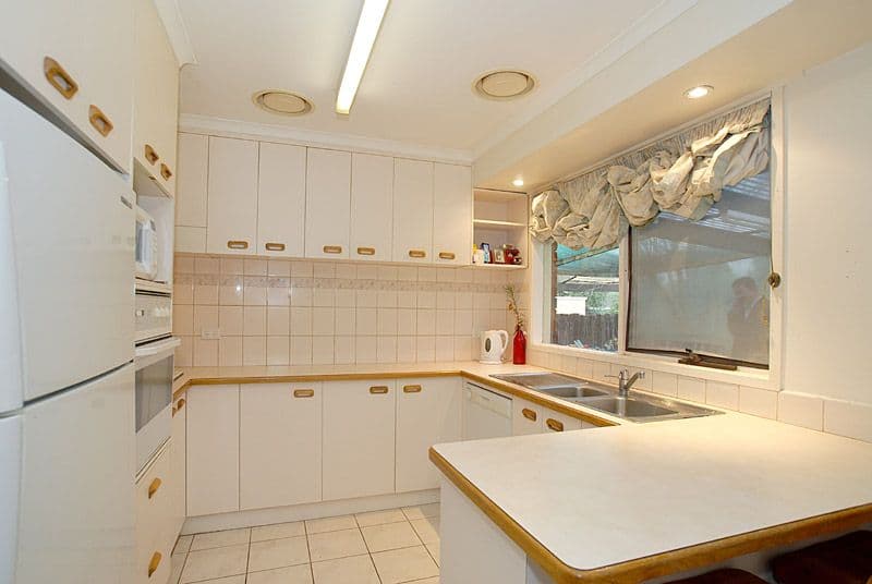 116 Windermere Drive, FERNTREE GULLY VIC 3156, Ferntree Gully - Thumbnail 2