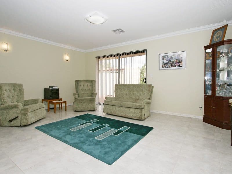 14 Tarradee Circuit, THORNLIE WA 6108, Thornlie - Thumbnail 4