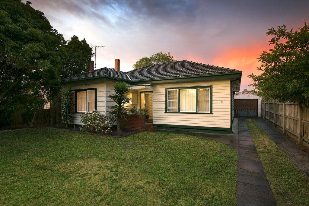 37 Wallingford Street, Cheltenham VIC 3192, Cheltenham - Thumbnail 2