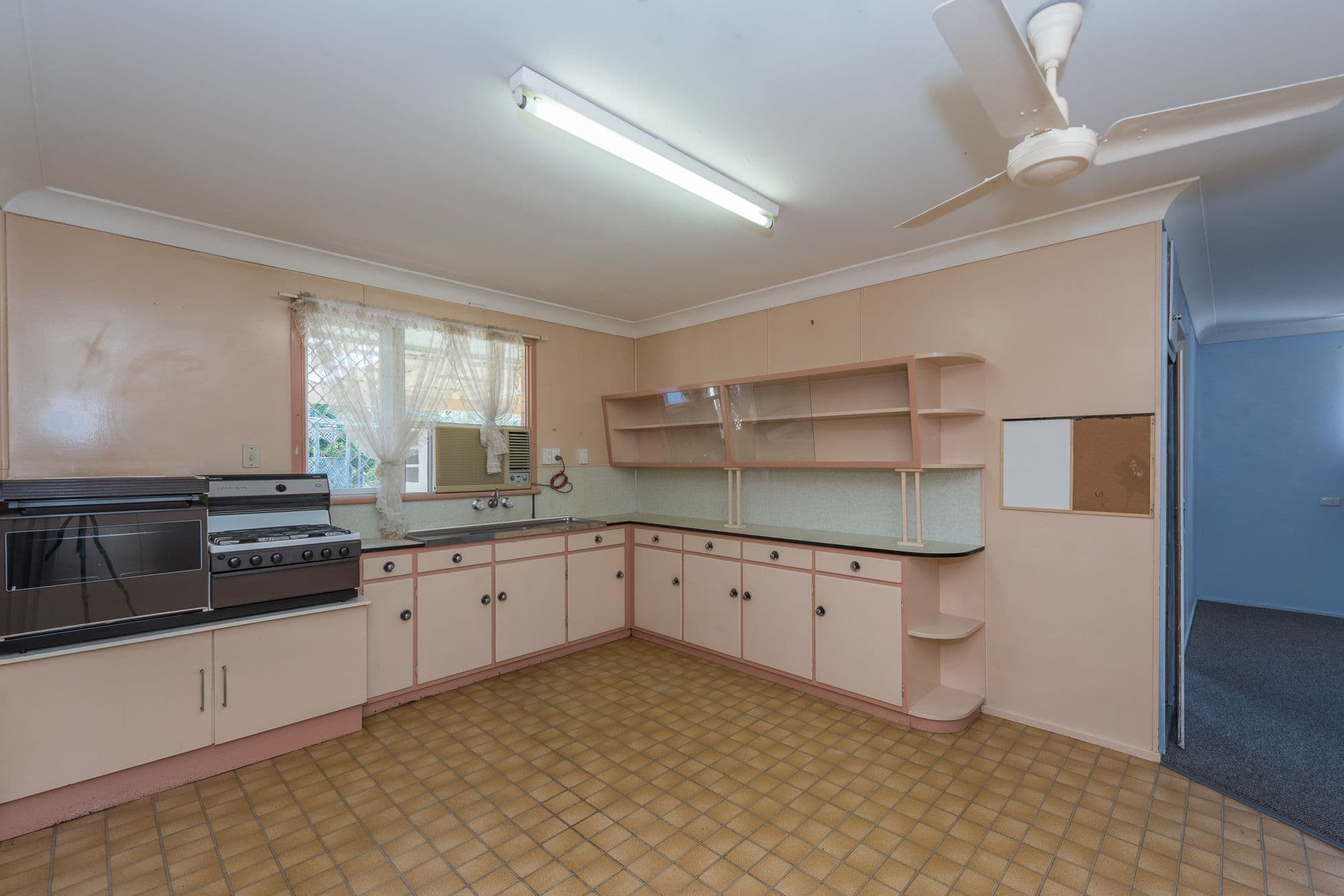64 Elliott Heads Road, Kepnock QLD 4670, Kepnock - Thumbnail 4