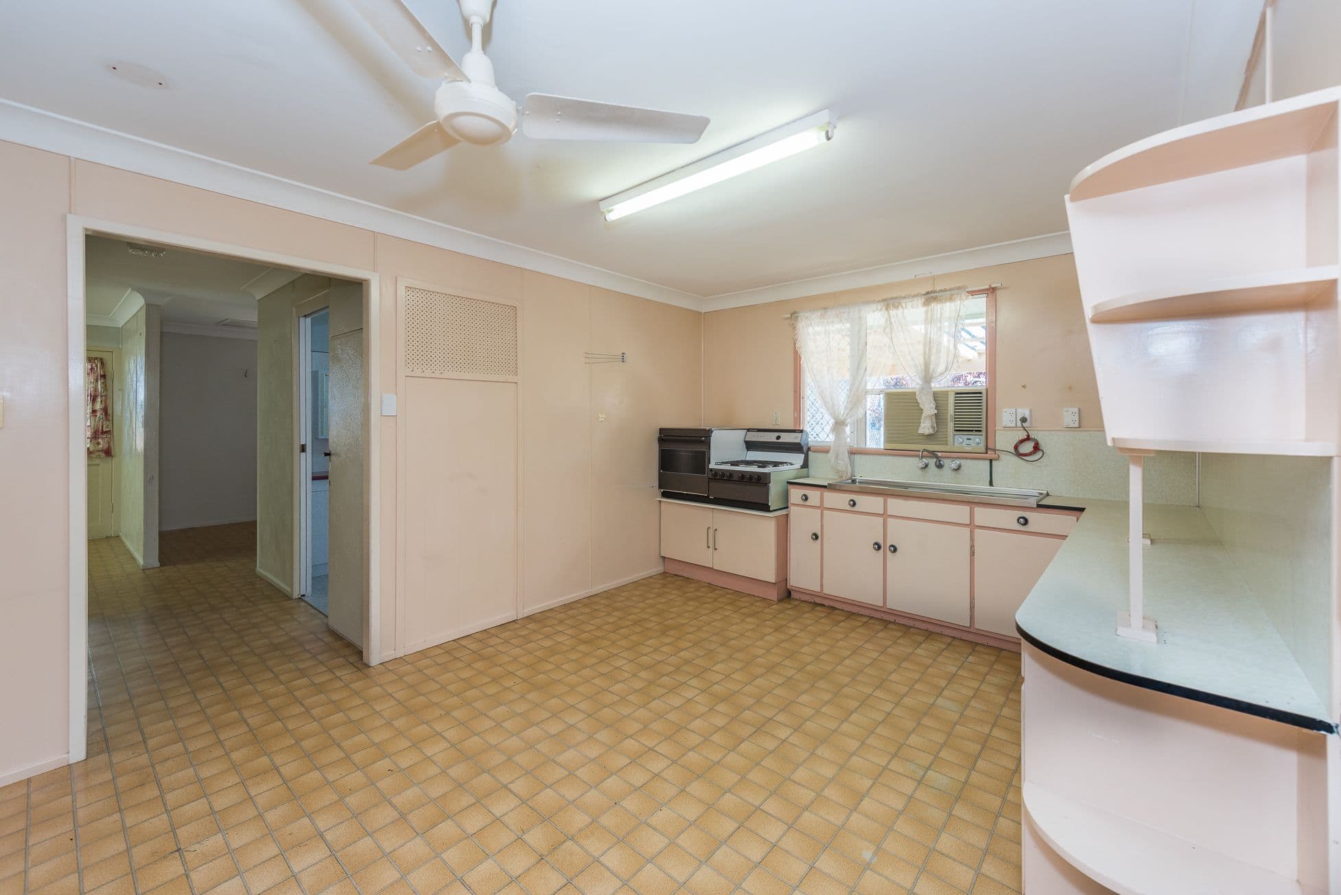 64 Elliott Heads Road, Kepnock QLD 4670, Kepnock - Thumbnail 5