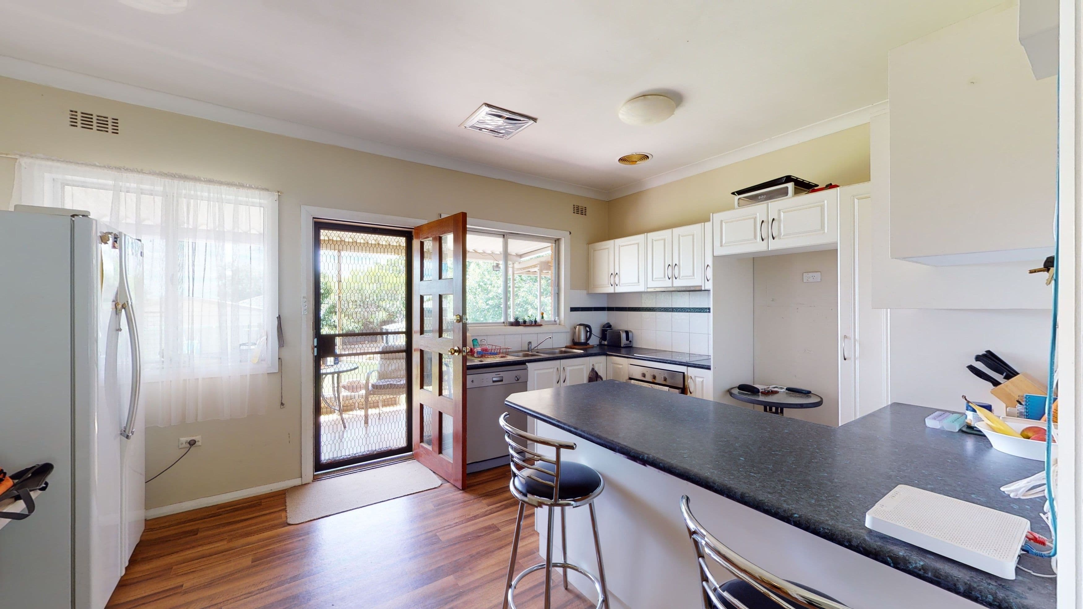 32 Banksia Crescent, Dubbo NSW 2830, Dubbo - Thumbnail 2