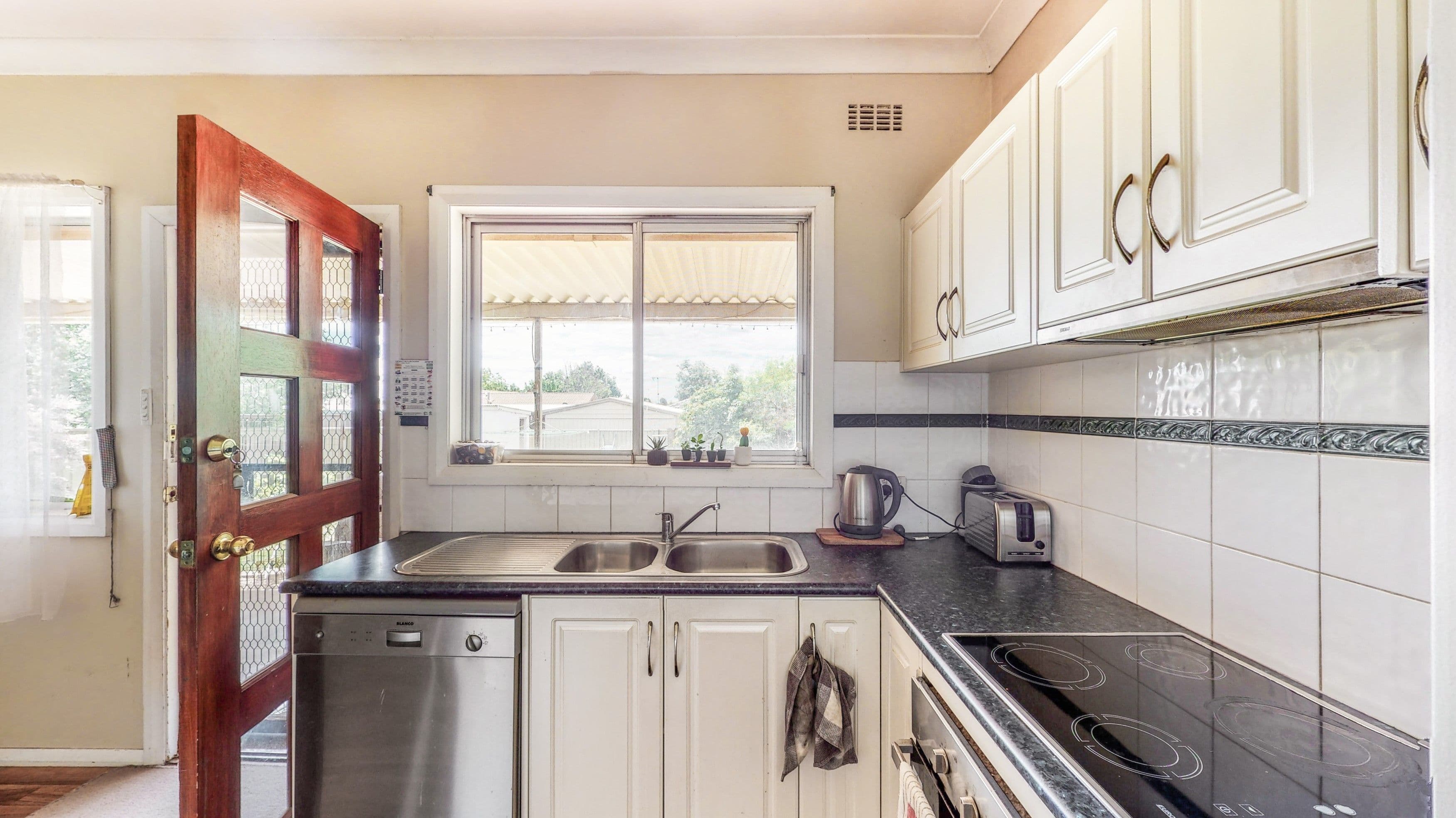 32 Banksia Crescent, Dubbo NSW 2830, Dubbo - Thumbnail 3
