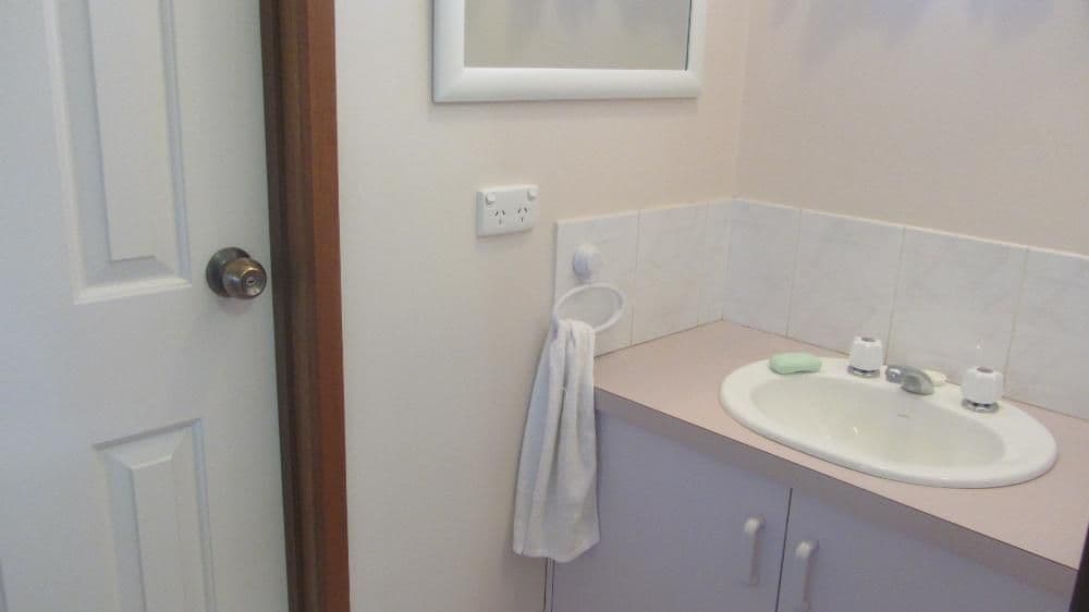 403 Griffith Road, LAVINGTON NSW 2641, Lavington - Thumbnail 3