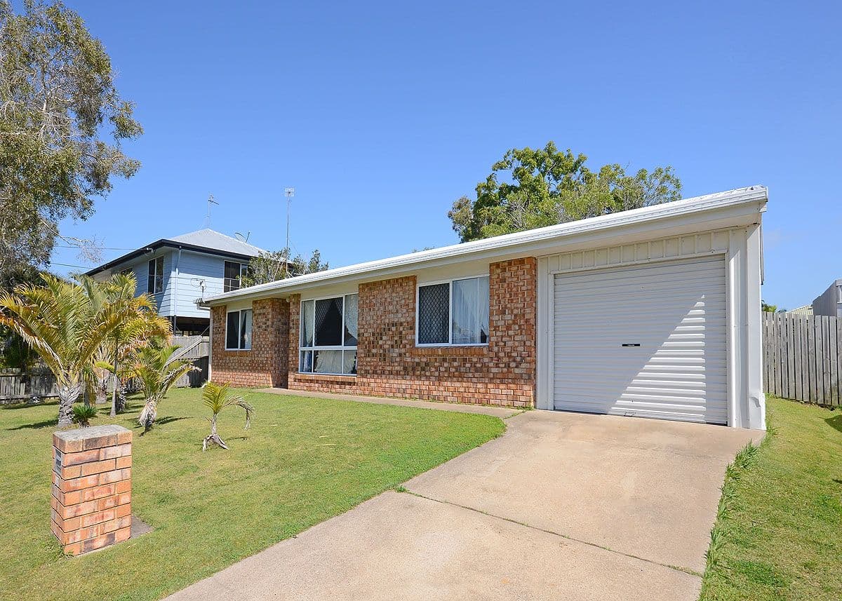 113 Limpus Street, Urangan QLD 4655, Urangan - Image 1