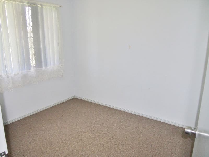 113 Limpus Street, Urangan QLD 4655, Urangan - Thumbnail 8