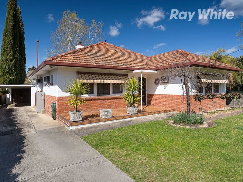 673 Holmwood Cross, Albury - Image 1