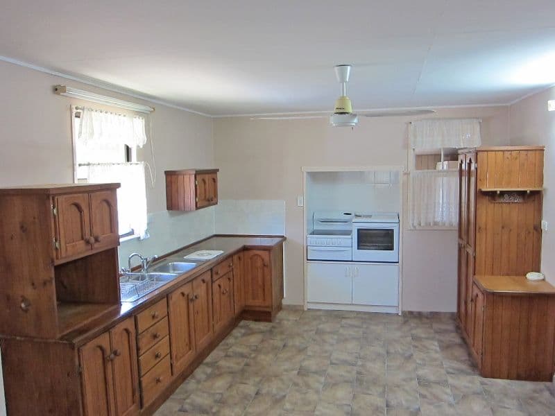 85 Ivory Creek Road, TOOGOOLAWAH QLD 4313, Toogoolawah - Thumbnail 2