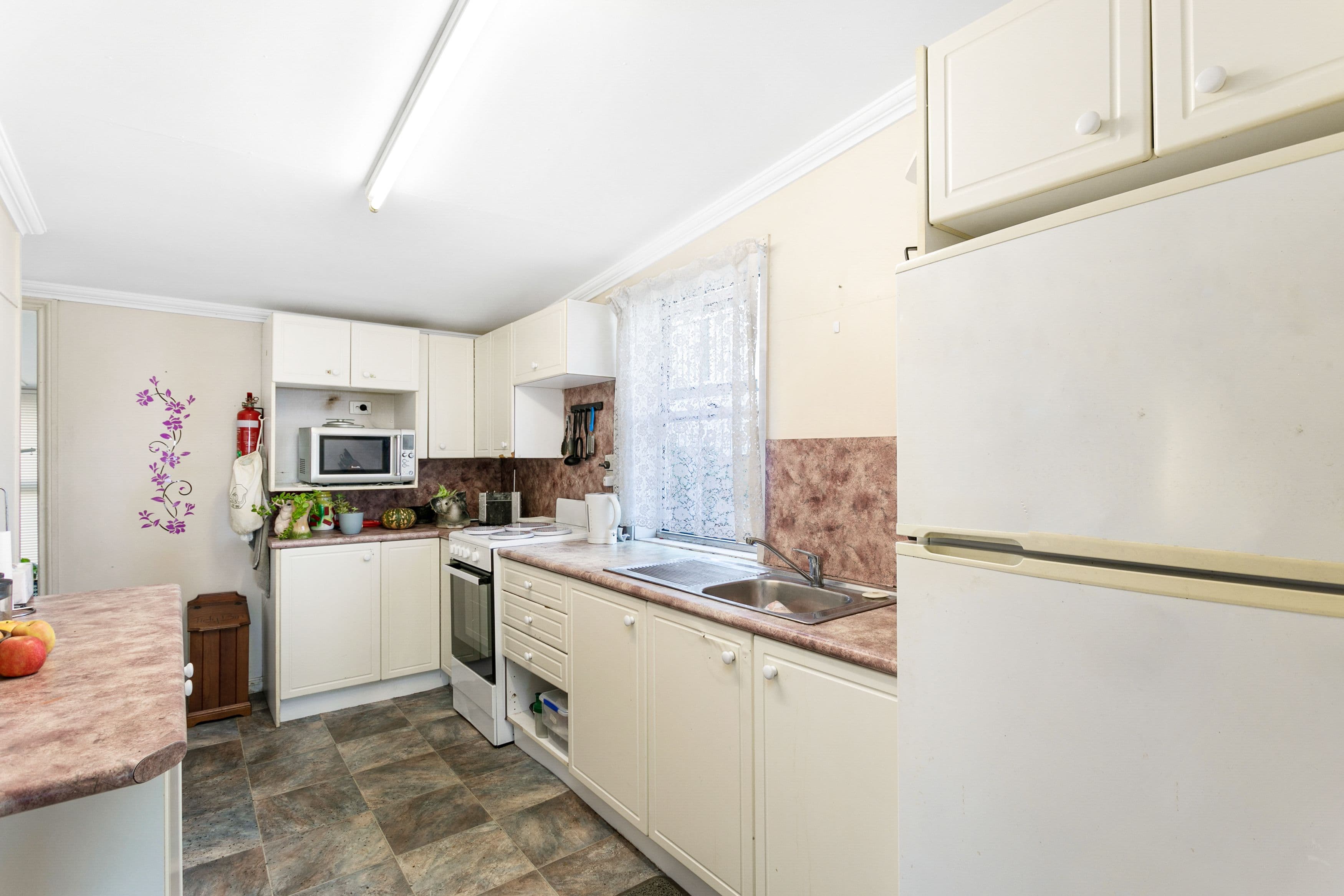 7 Esplanade, Deception Bay QLD 4508, Deception Bay - Thumbnail 6