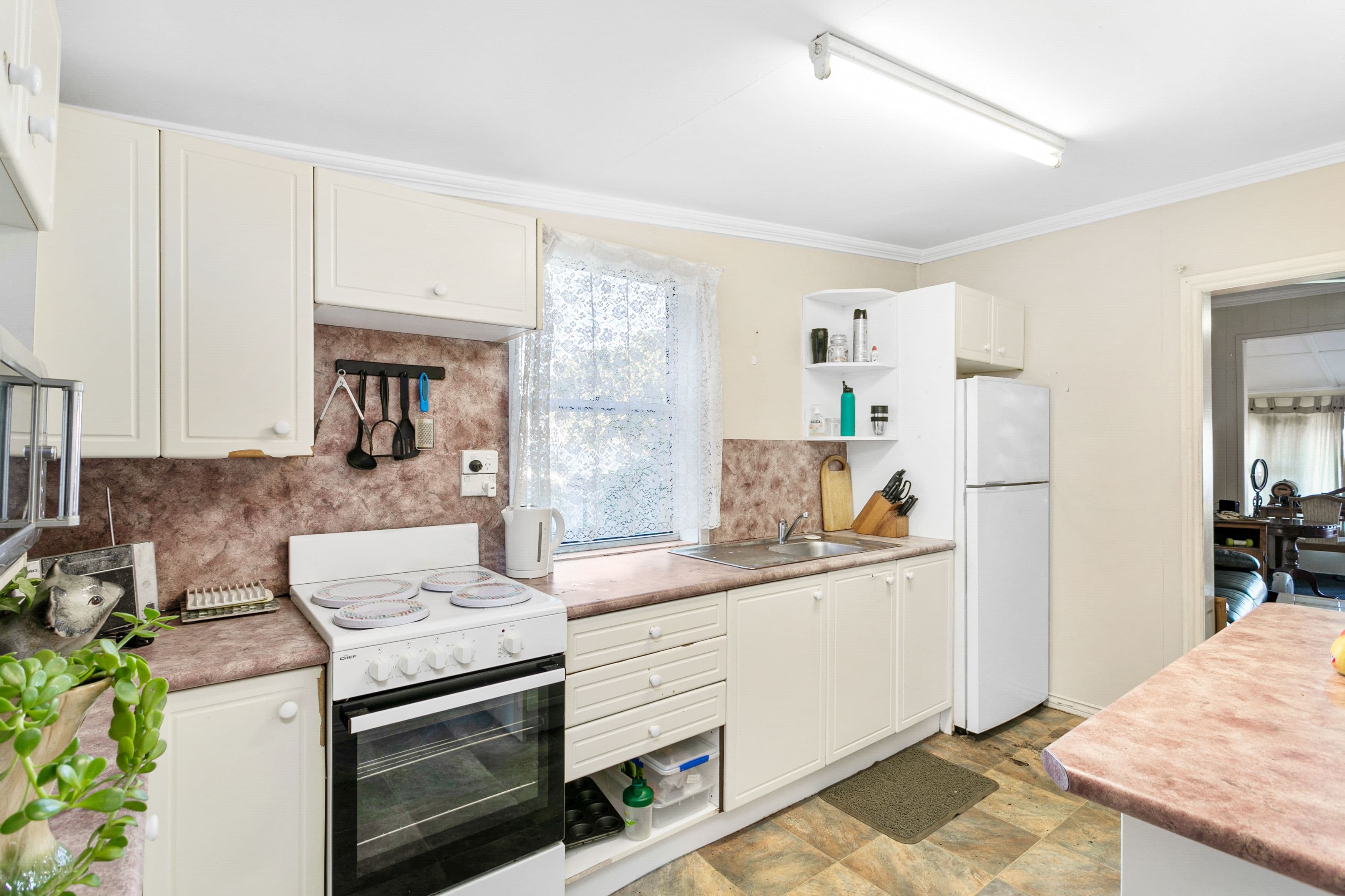 7 Esplanade, Deception Bay QLD 4508, Deception Bay - Thumbnail 7