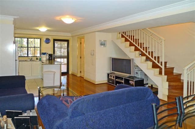 4-10 View Street, ARNCLIFFE NSW 2205, Arncliffe - Thumbnail 2