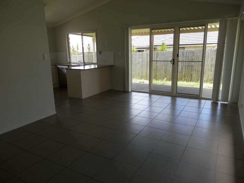 10 Brighton Street, RACEVIEW QLD 4305, Raceview - Thumbnail 5