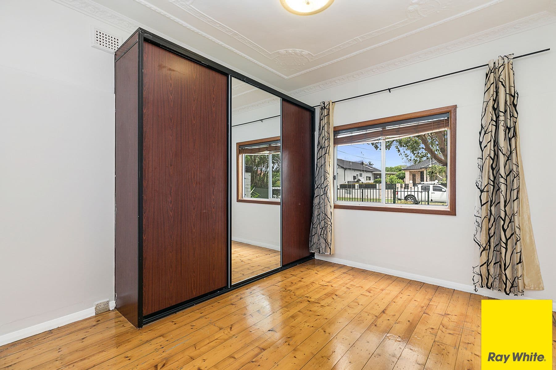 28 Renown Avenue, Wiley Park - Thumbnail 3