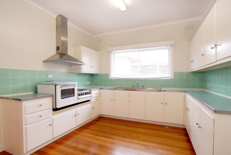 12 Lawrence Avenue, ASPENDALE VIC 3195, Aspendale - Thumbnail 6