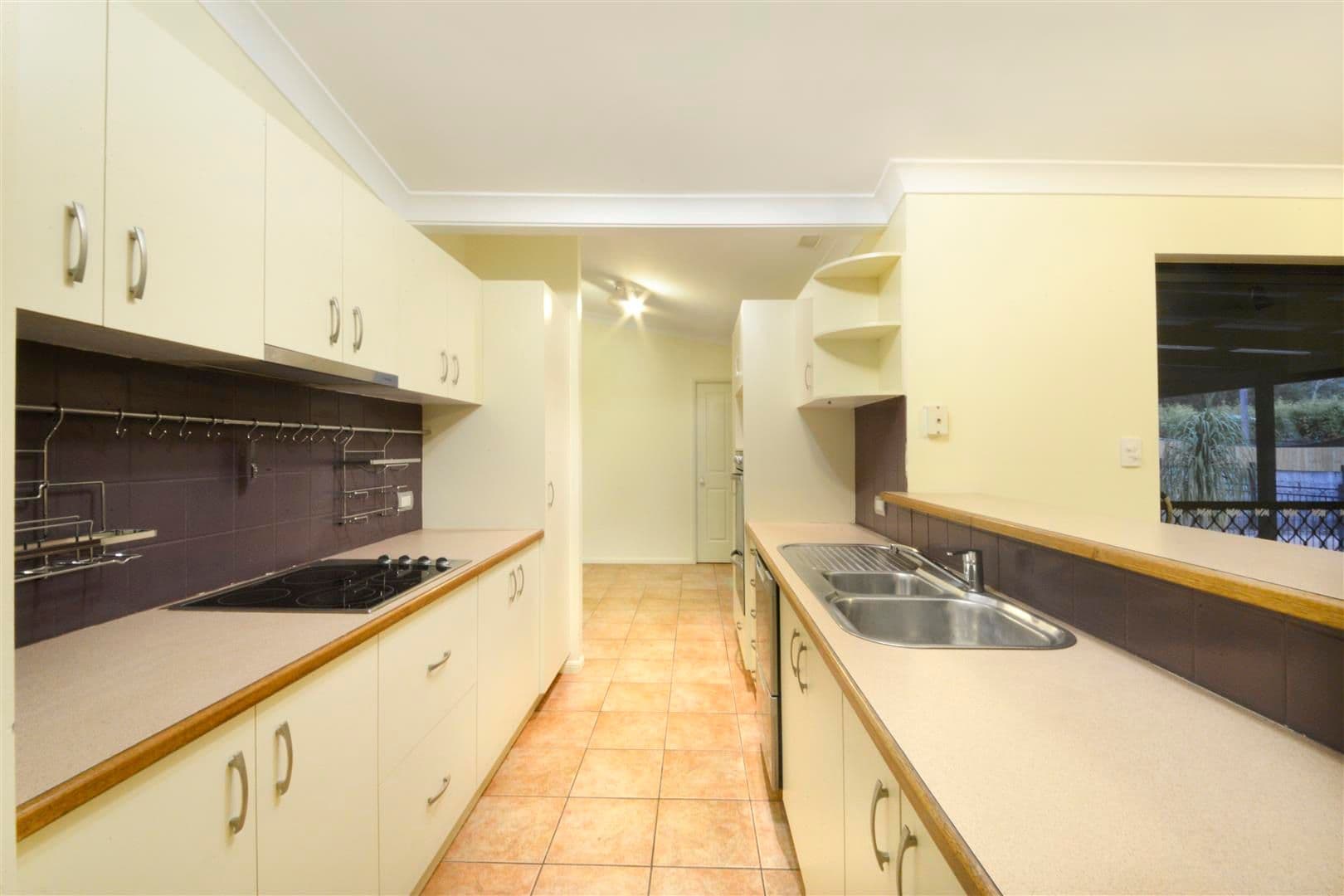 30 Valley Drive, Cannonvale QLD 4802, Cannonvale - Thumbnail 8