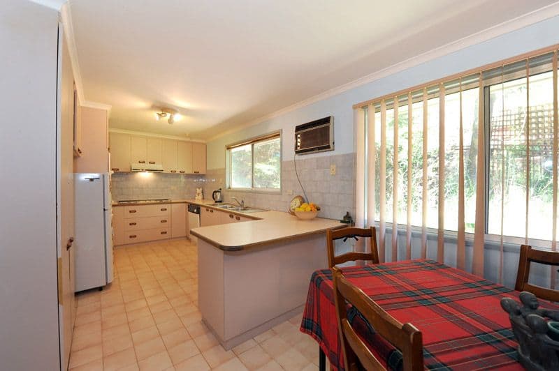48 Inverness Avenue, THE BASIN VIC 3154, The Basin - Thumbnail 3