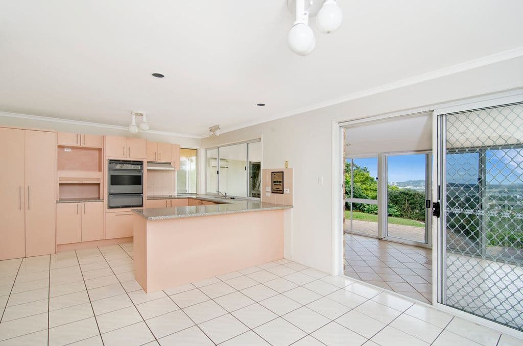 16 Bob Barnard Drive, TUGUN QLD 4224, Tugun - Thumbnail 3