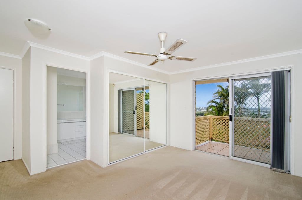 16 Bob Barnard Drive, TUGUN QLD 4224, Tugun - Thumbnail 5
