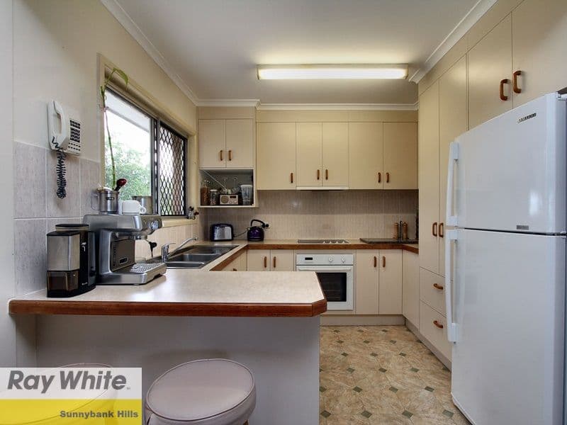 29 Nioka Street, ROCHEDALE SOUTH QLD 4123, Rochedale South - Thumbnail 3