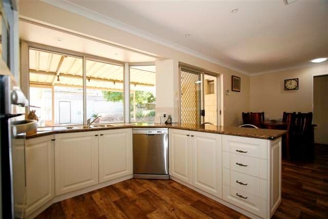 56 Orangedale Road, LESMURDIE WA 6076, Lesmurdie - Thumbnail 5