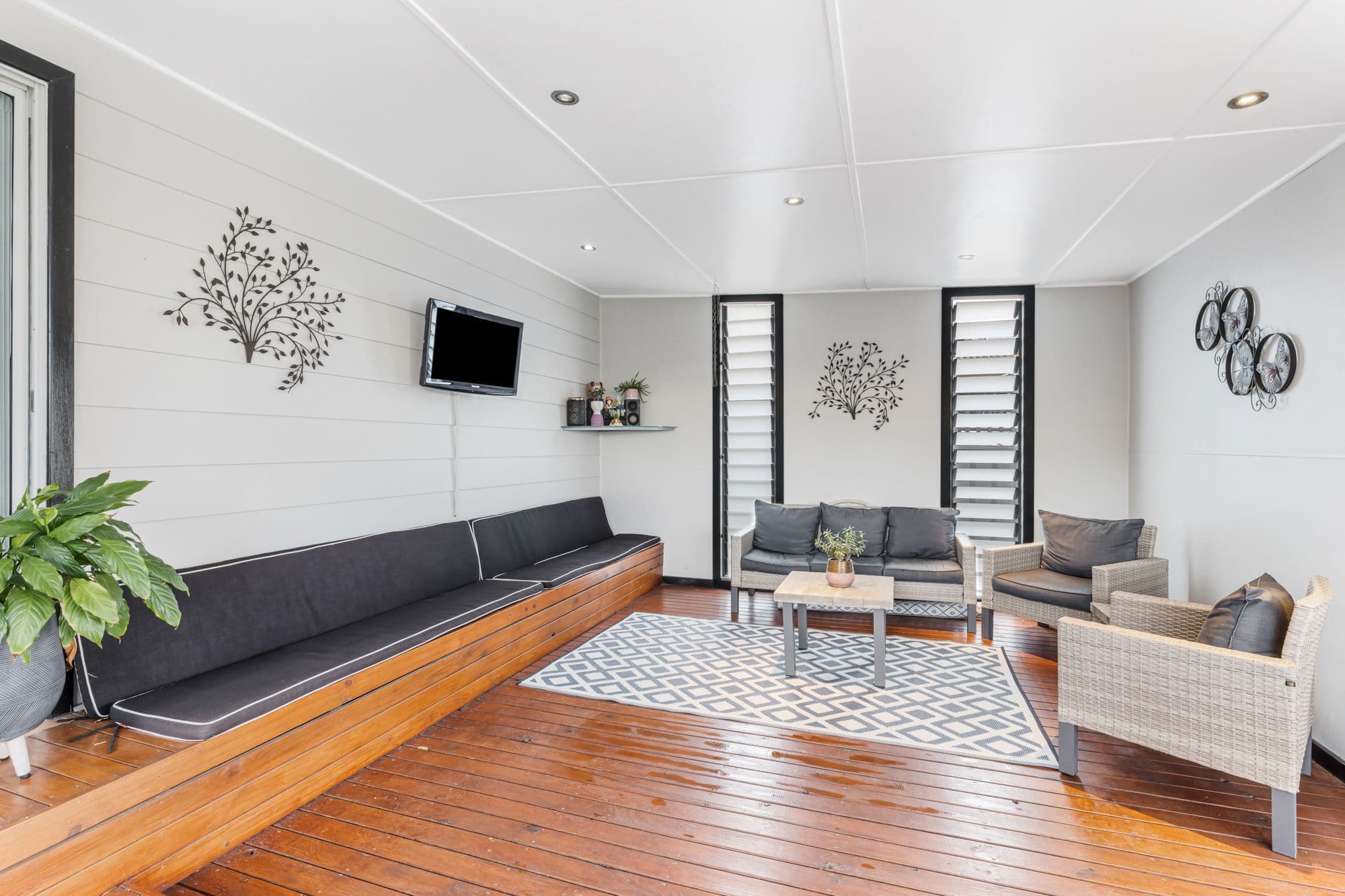 1 Katrina Crescent, Waterford West QLD 4133, Waterford West - Thumbnail 2