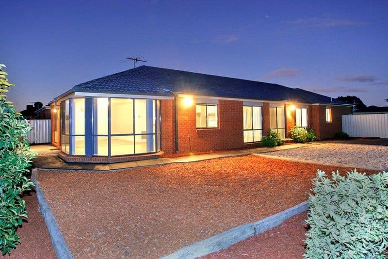 83 Willowgreen Way, POINT COOK VIC 3030, Point Cook - Thumbnail 2