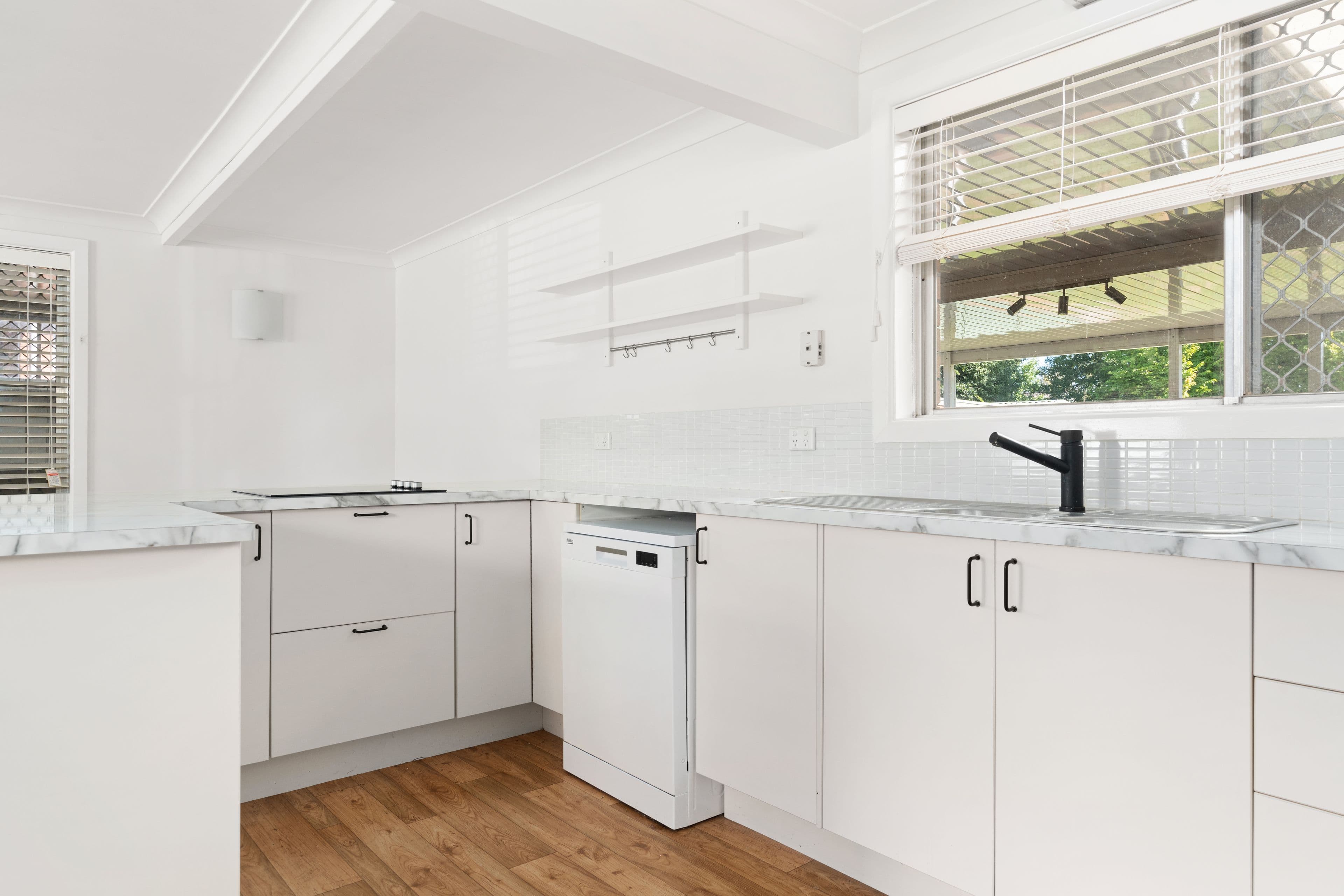 2 Amos Avenue, Blayney NSW 2799, Blayney - Thumbnail 4