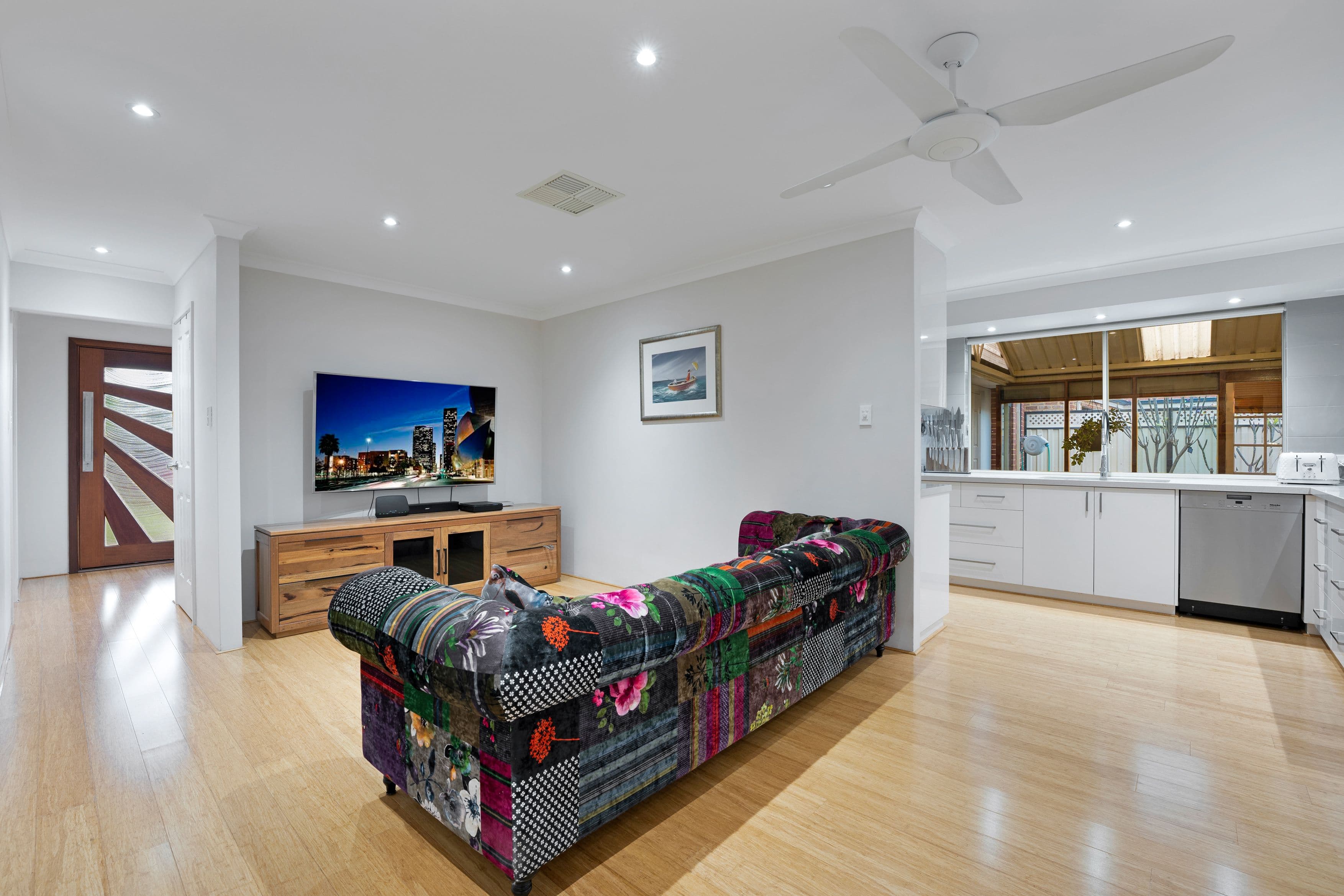 17 Seaton Court, South Guildford WA 6055, South Guildford - Thumbnail 5